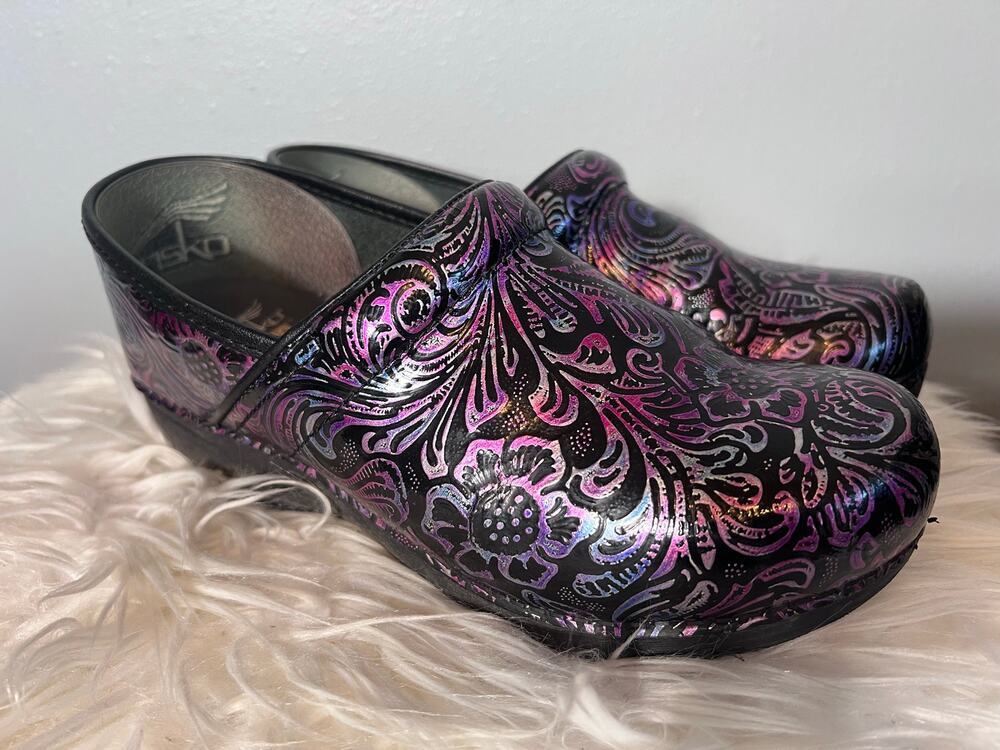 Dansko Women's XP 2.0 Sz 40 9.5 or 10 Purple Clogs Floral Leather Nursing Shoe